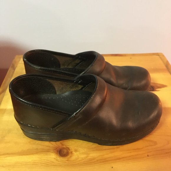 Dansko Brown Clog - Picture 3 of 10